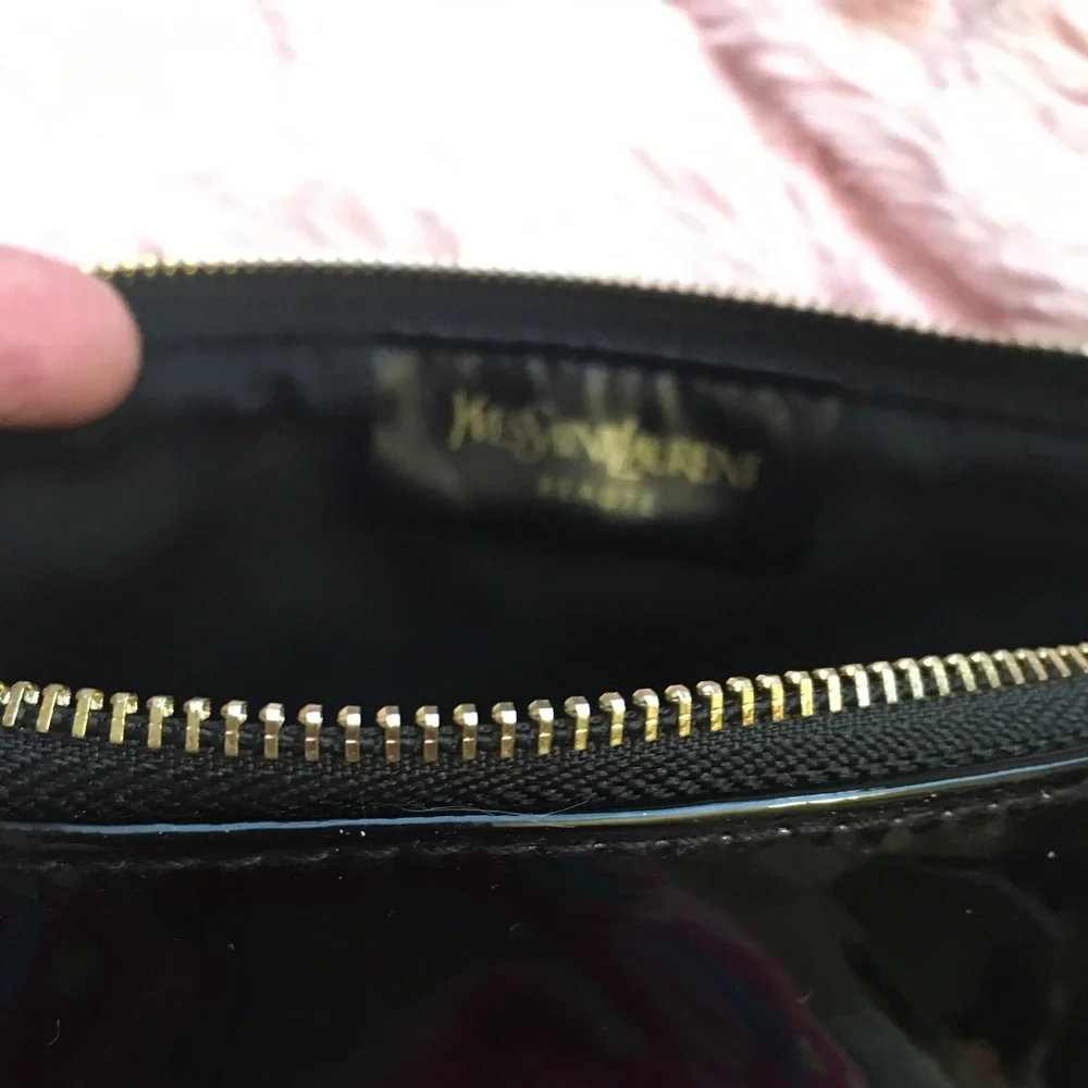 🌴SUMMER SALE🌴💯✔️Authentic YSL makeup bag and etc goodies!! - Picture 7 of 8